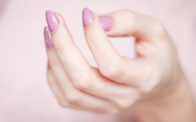 3 Pro Tips to Keep Your Manicure Chip-Free and Long-Lasting